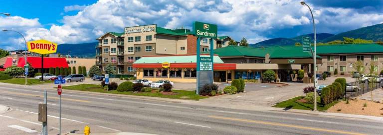 Sandman Hotel Vernon