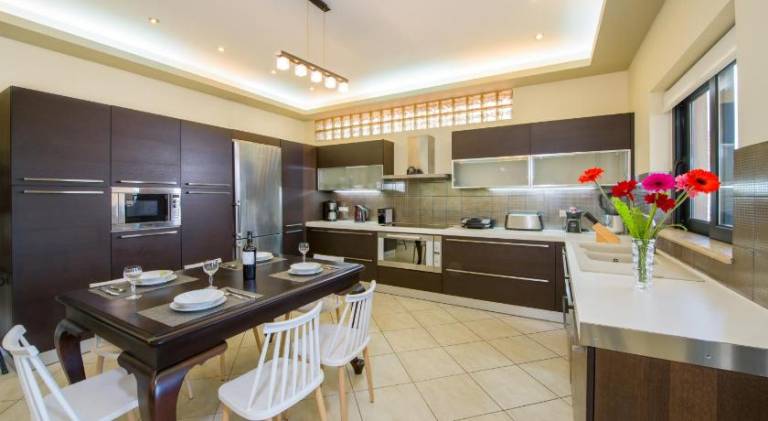 Manolia Dream Apartment 3-bedrooms 30m to the beach — photo 3
