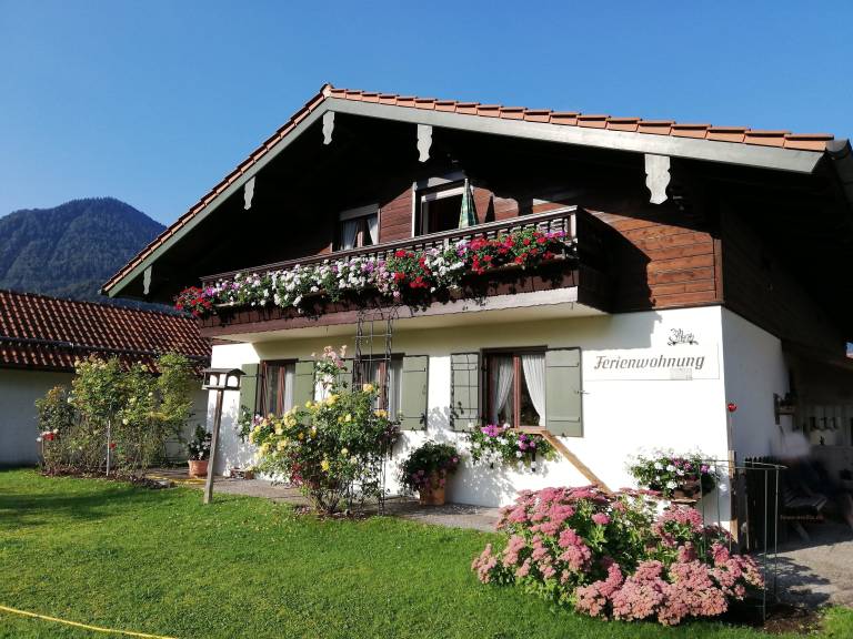 Ferienwohnung mit Hund inRuhpolding  f&uuml;r max. 3 Personen