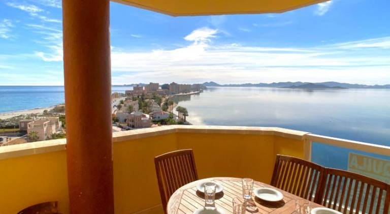 Ample apartment with pool & patio | Close to the beach | Pet-friendly — photo 3