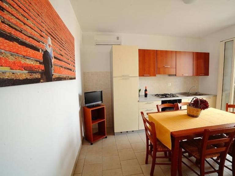 Apartment with BBQ | Close to the beach | Pets are welcome — photo 4