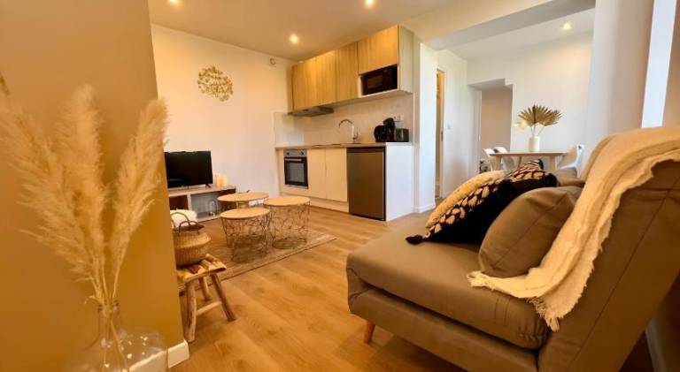 Holiday apartment with 2 rooms for 6 persons — photo 5