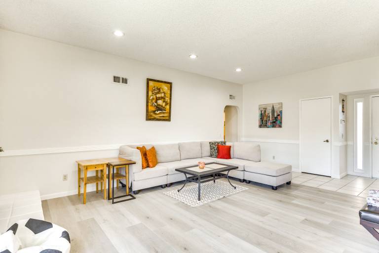 Pet-Friendly Palm Desert Condo w/ Pool Access! — photo 4