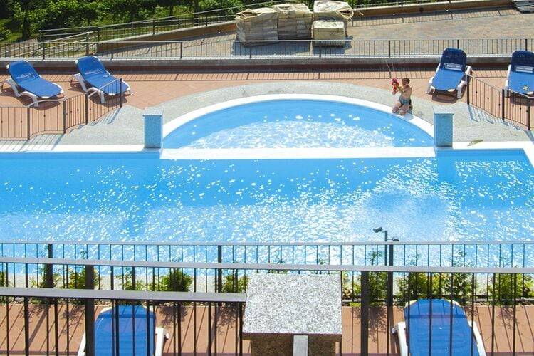 Rental apartment with garden, patio & pool | Sea view — photo 5