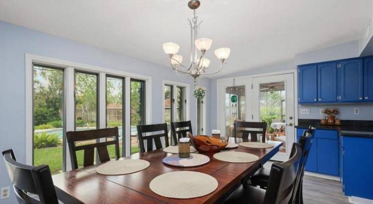 Ample villa with pool | Pets are welcome — photo 4