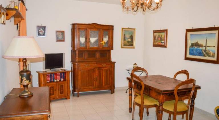 Rental apartment with 2 rooms for 6 persons — photo 3