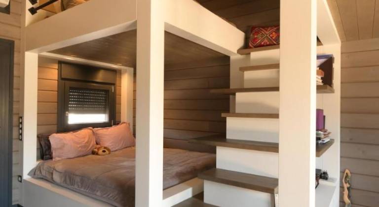 Vacation home with jacuzzi — photo 2