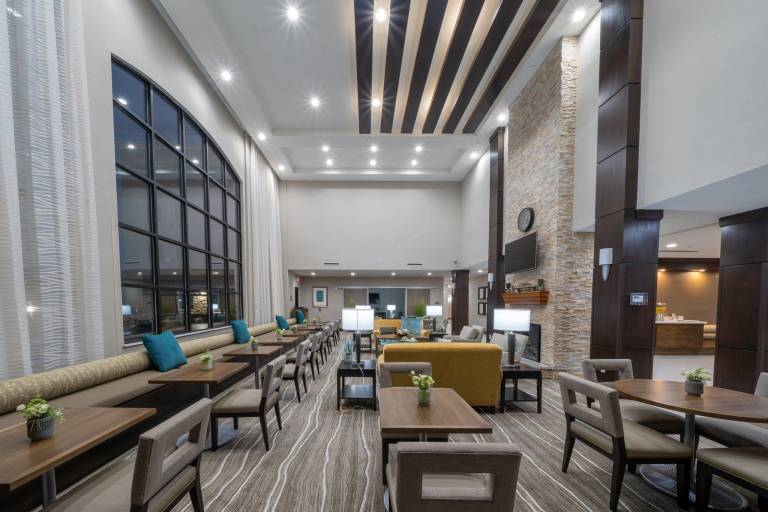 STAYBRIDGE SUITES HOUSTON EAST - BAYTOWN By IHG — photo 2
