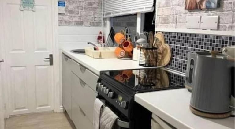 Chalet with 2 rooms for 6 persons — photo 4