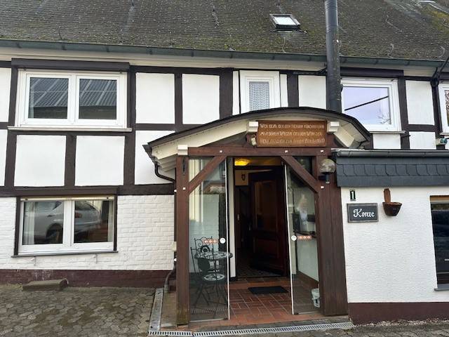 Ferienhaus ∙ 2 Schlafzimmer ∙ 4 Gäste - Hilchenbach