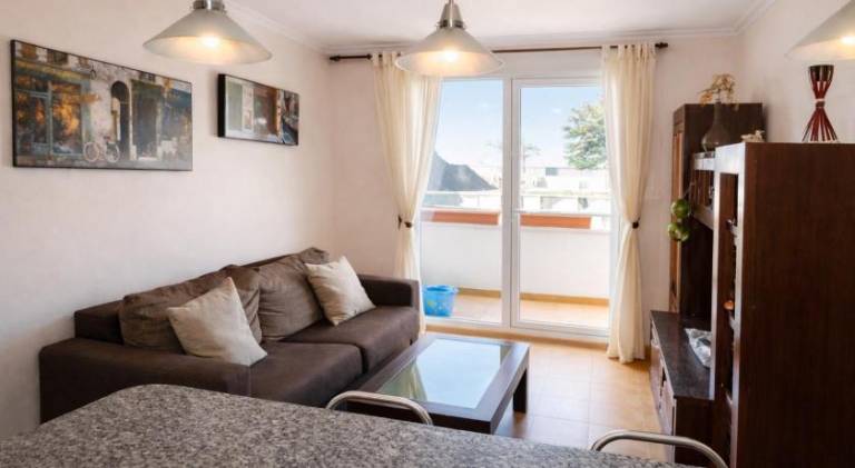 Apartment with 2 rooms for 6 persons — photo 2