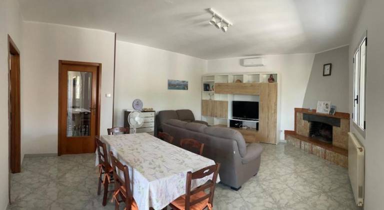 Wonderful villa with pool & yard | Dogs allowed — photo 2