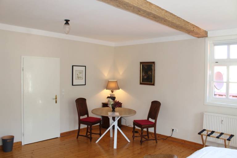 Holiday apartment with BBQ & garden — photo 4