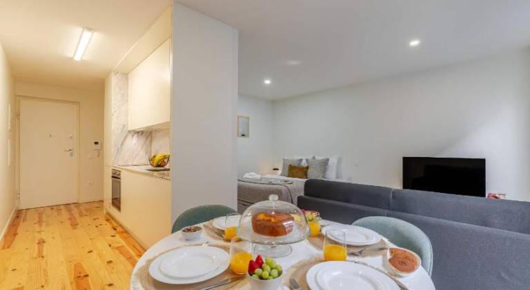 Apartment | Next to Clérigos Church | Pet-friendly — photo 2