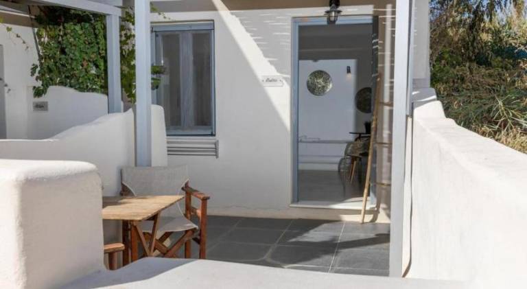 Serviced apartment with patio & pool | Next to the beach | Pets allowed — photo 4