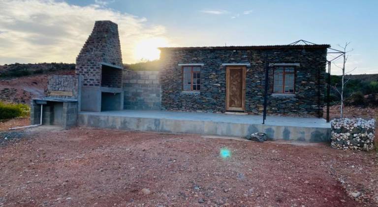 Holiday apartment with 1 room for 4 persons in Oudtshoorn