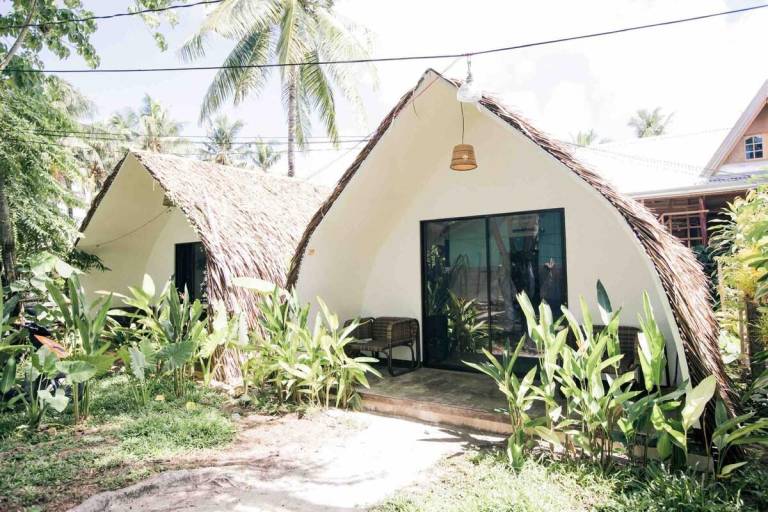 Vacation home with yard | Perfect for remote work in General Luna