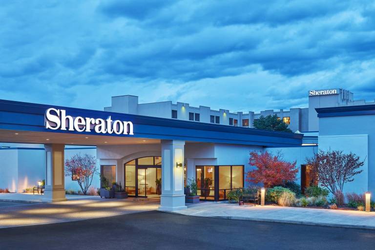Sheraton Portland Airport Hotel in Portland, OR