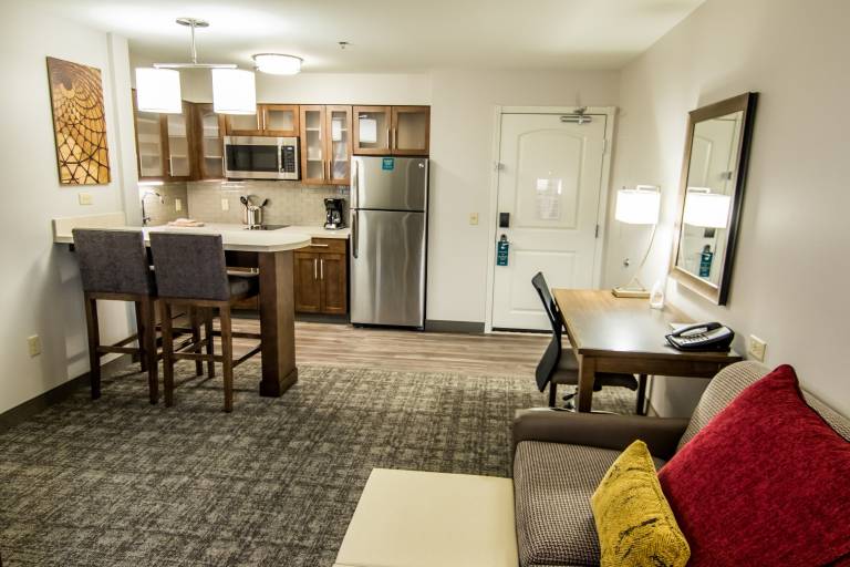 1 Bedroom 1 King Hearing Access Nosmk