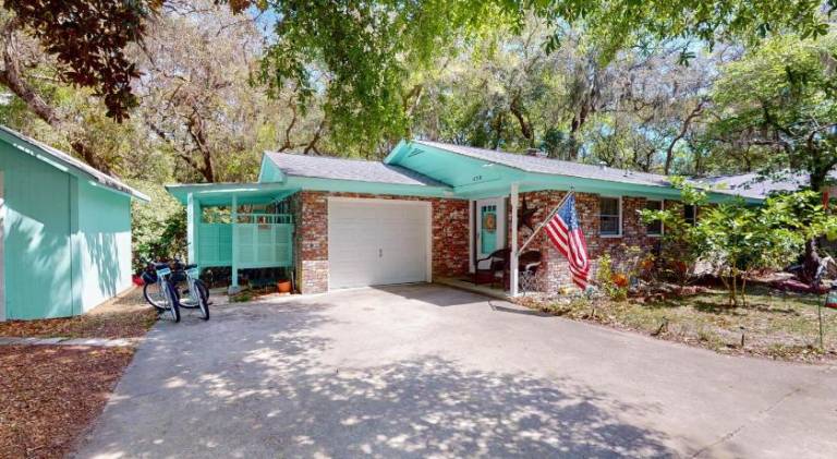 Lovely vacation home | Beach nearby | Pets are welcome in Jekyll Island, GA