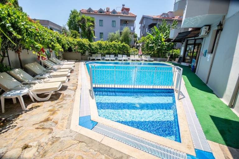 Aparthotel İçmeler Mahallesi