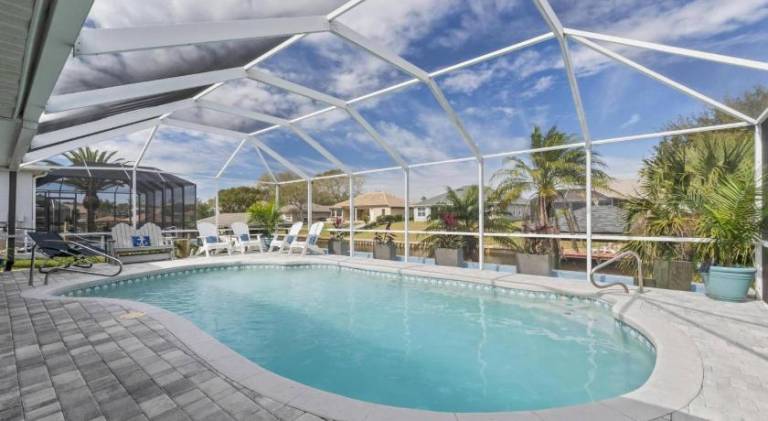 House with pool | Pet-friendly in Palm Coast, FL
