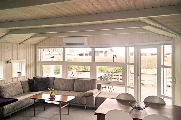 Fully equipped pleasant vacation home with terrace & yard | Sea view | Beach nearby | Pets allowed — photo 5