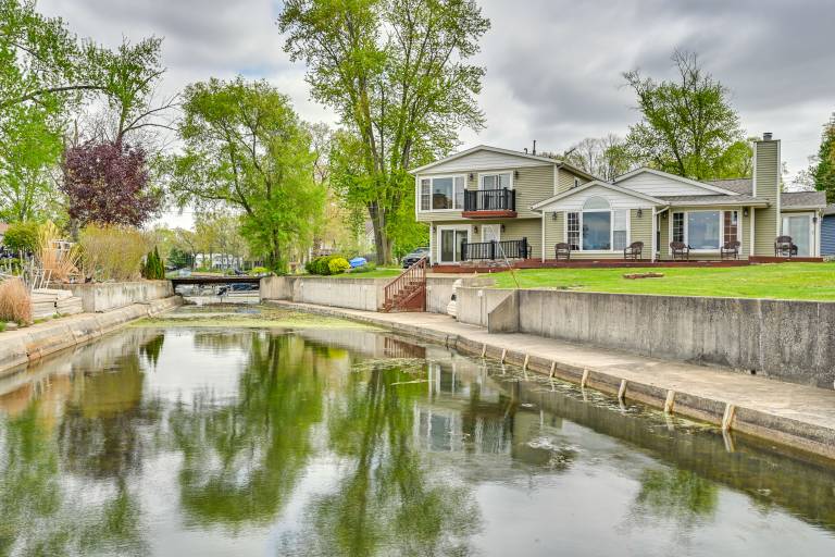 House North Webster