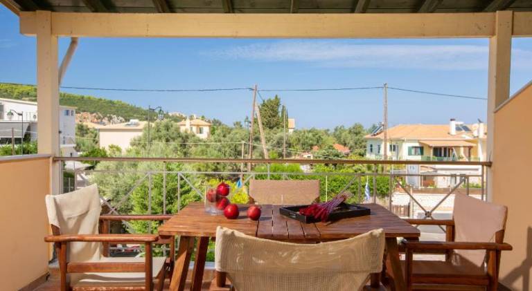 Charming serviced apartment with pool, barbecue & garden | Dogs allowed — photo 5