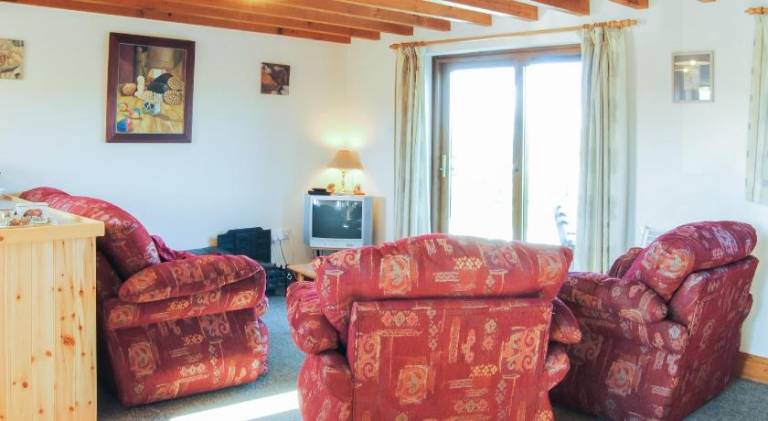 House with 3 rooms for 6 persons — photo 2