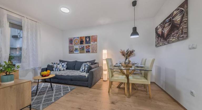 BRAND NEW Apartment in City Center, big terrace in Zagreb