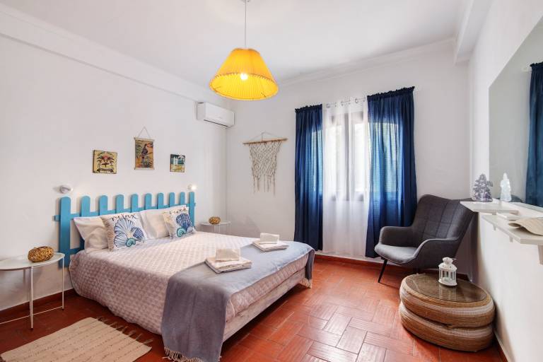 Holiday Home 'Amarela' with Private Outdoor Area and Wi-Fi in Tavira