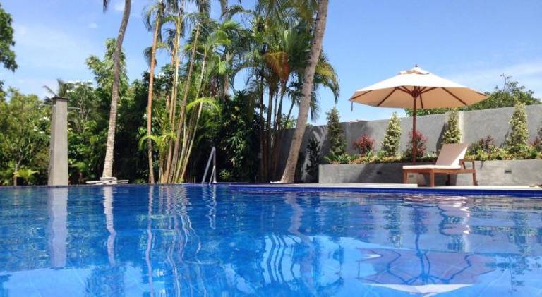 TROPICAL HOUSE - Jungleside Villa in Hikkaduwa