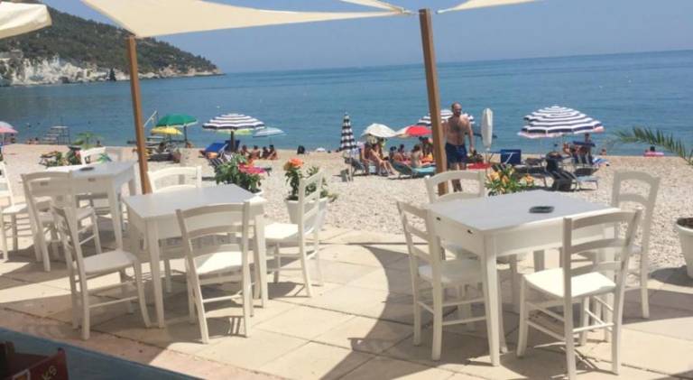 Nice serviced apartment with terrace, barbecue & yard | Close to the beach | Pet-friendly — photo 4