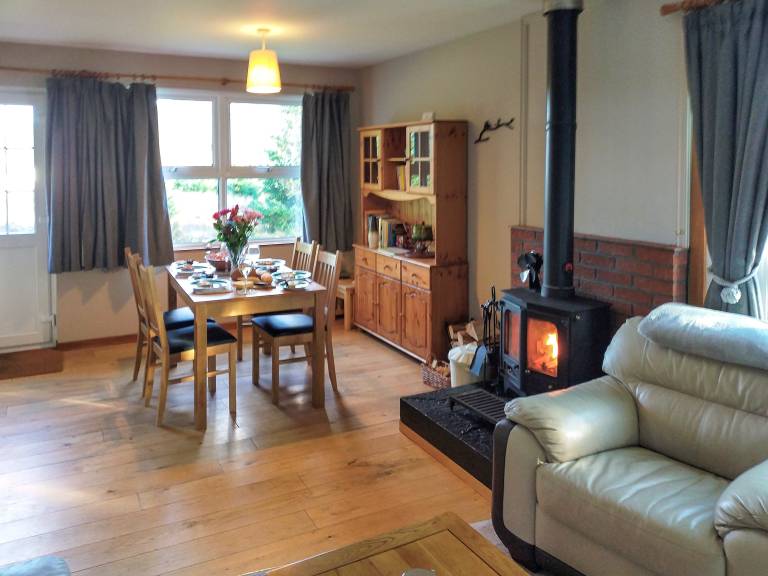 Child-friendly nice cottage with BBQ & yard | River view | Pet-friendly — photo 4