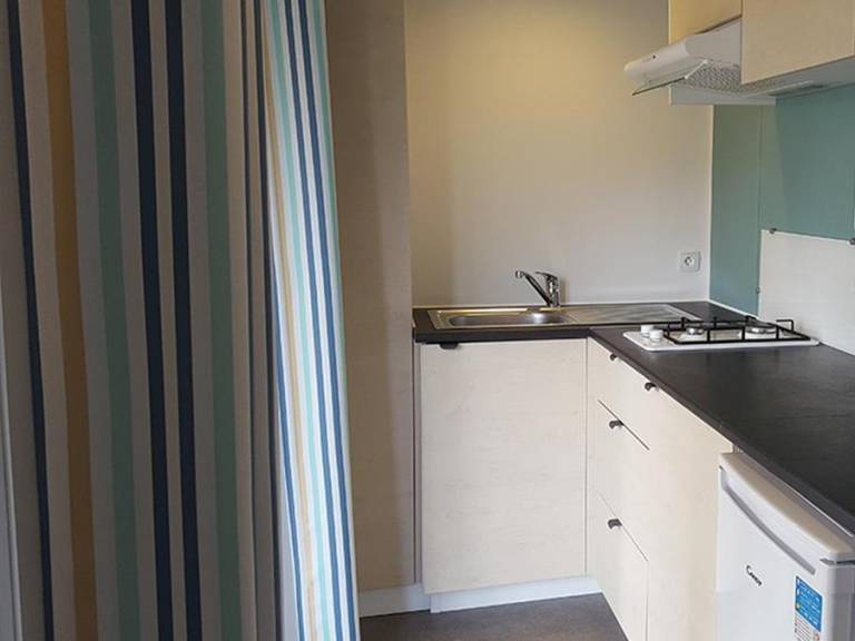 Mobile home with heated pool & terrace — photo 5