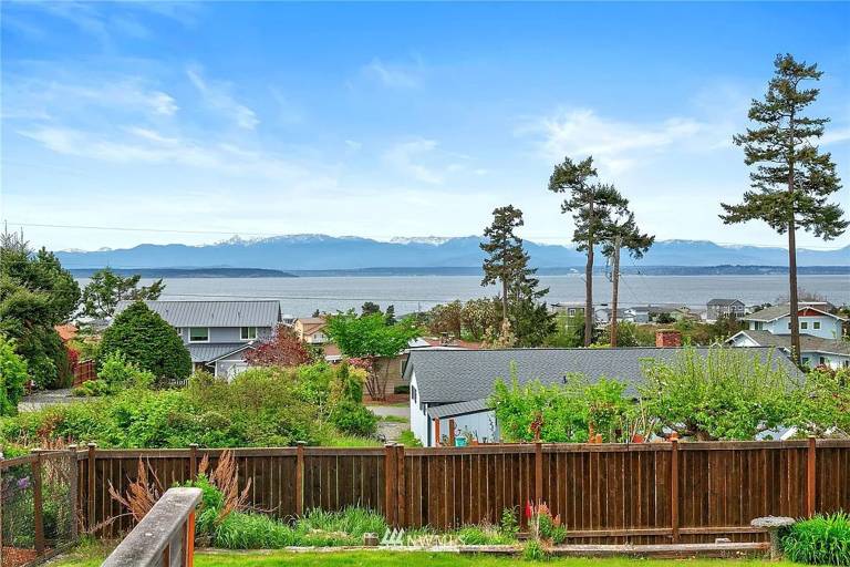 House  Coupeville
