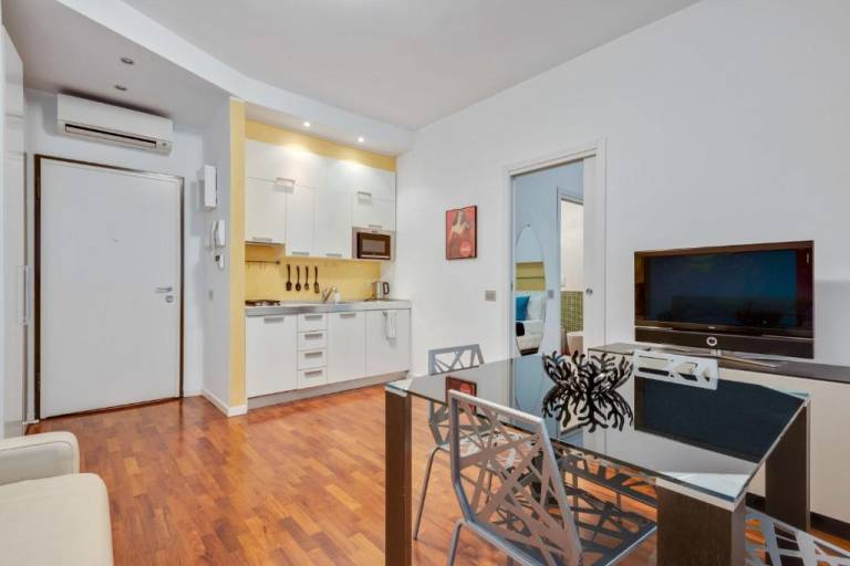 Amazing apt in P ta Venezia 10 mins from Duomo