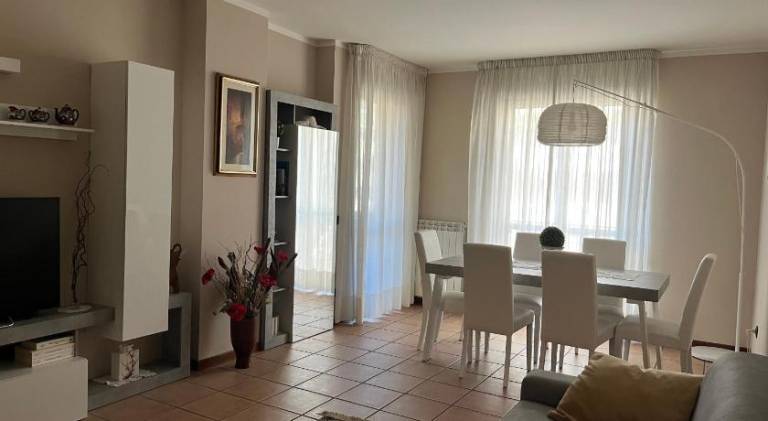 Holiday apartment with 2 rooms for 6 persons in Prato