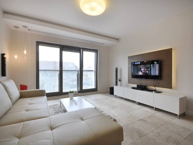 Fully equipped rental apartment with pool, sauna & jacuzzi | Next to Golden Gate | Pets allowed in Gdansk