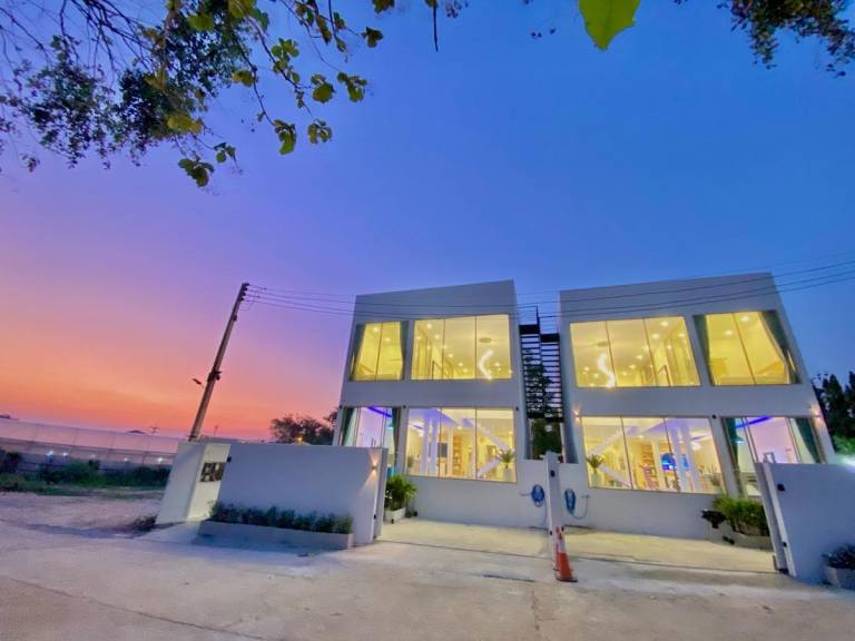 Vacation home with grill & private pool in Chonburi