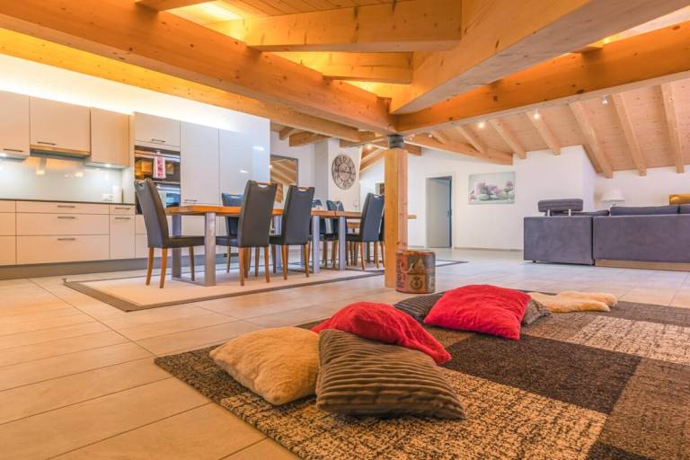 Fully equipped nice rental apartment with patio & grill | Suitable for remote work | Pets allowed in Wilderswil