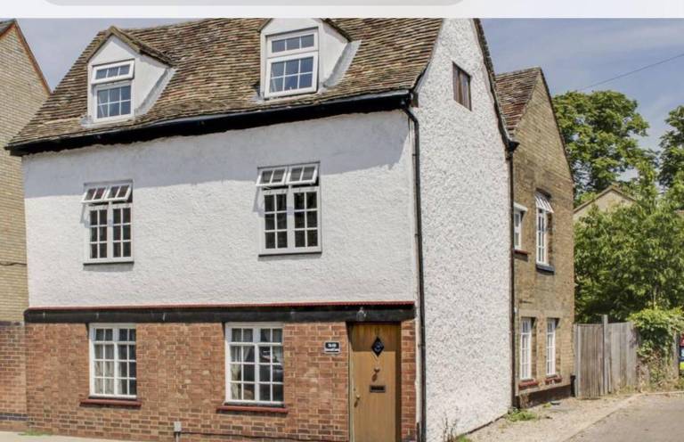 House  Saint Neots