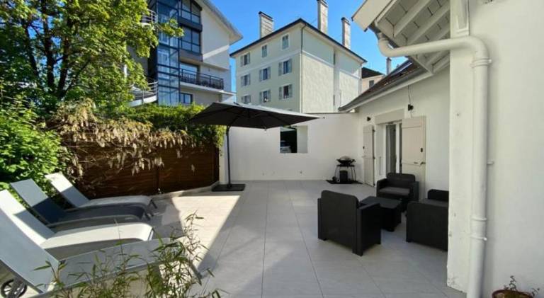 Tiny House - town house in the centre of Annecy terrace & air conditioning — photo 5