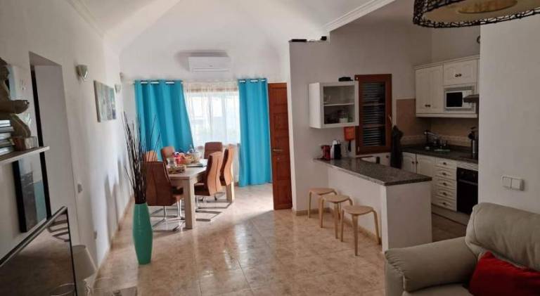 Beautiful villa with hot tub & pool | Pet-friendly — photo 2