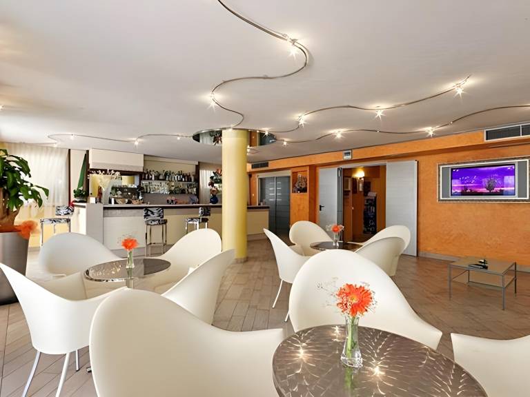 Hotel Losanna Cervia — photo 3