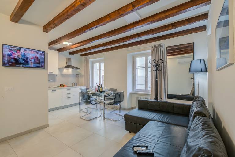 Apartment with 2 rooms for 6 persons — photo 2