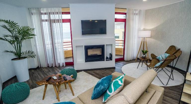 Fully equipped holiday apartment with private pool | Close to the beach | Dogs allowed in Leiria