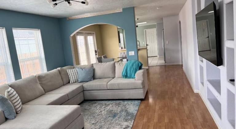Fully equipped charming house with yard & terrace | Suitable for remote work | Pets allowed — photo 2