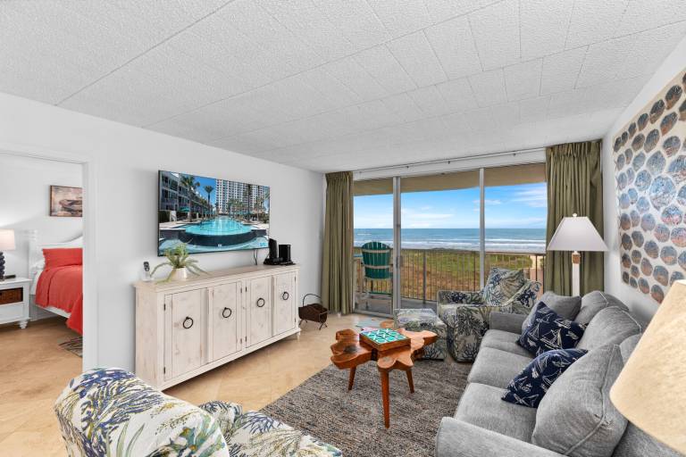 Family-oriented condo with private pool | Close to the beach | Dogs allowed in South Padre Island, TX